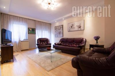 Kuća, 250 m<sup>2</sup>